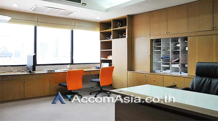 unit Office space For Rent in Ratchadaphisek, Bangkok  near MRT Thailand Cultural Center (AA14812)